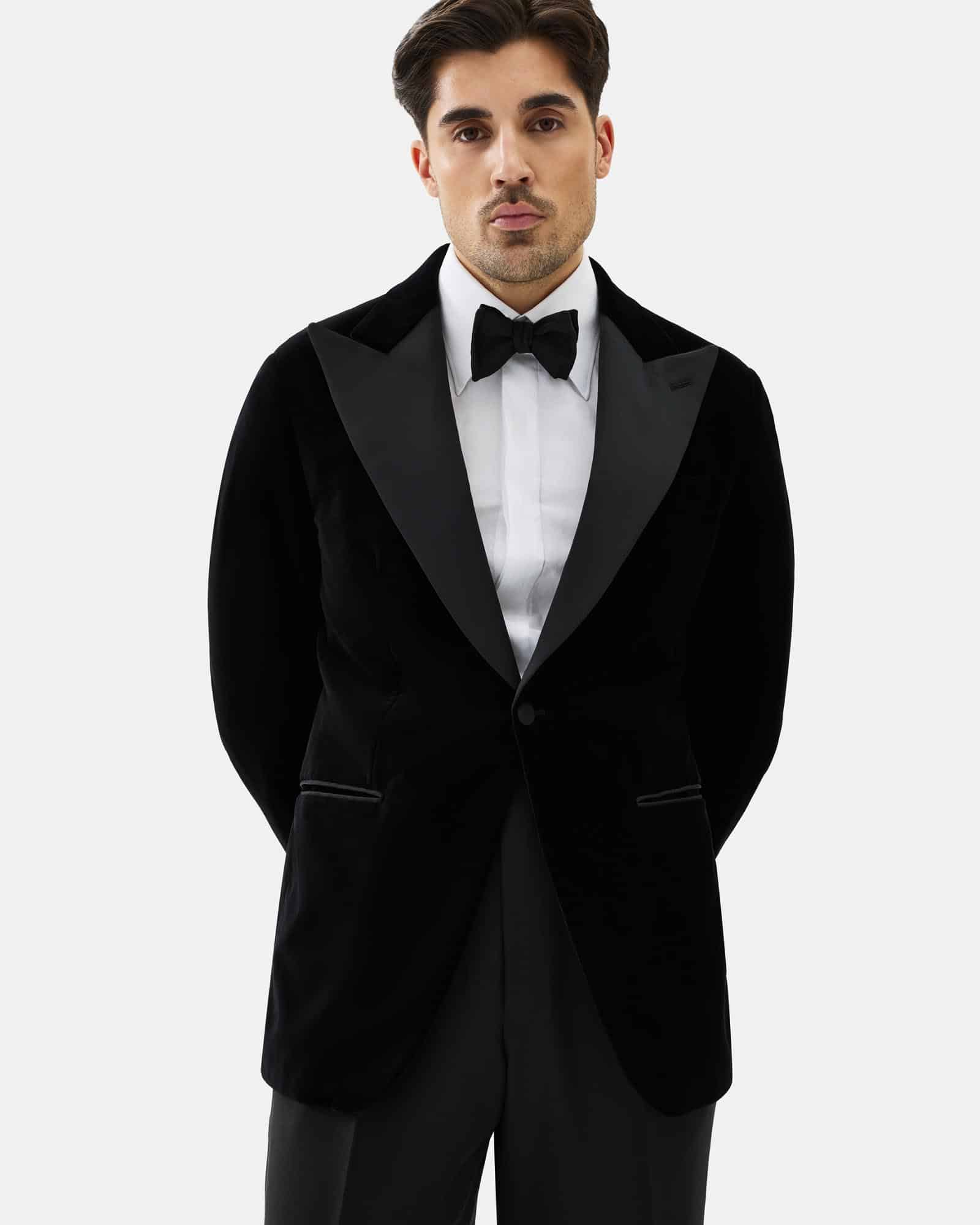 Tuxedo black velvet image 2