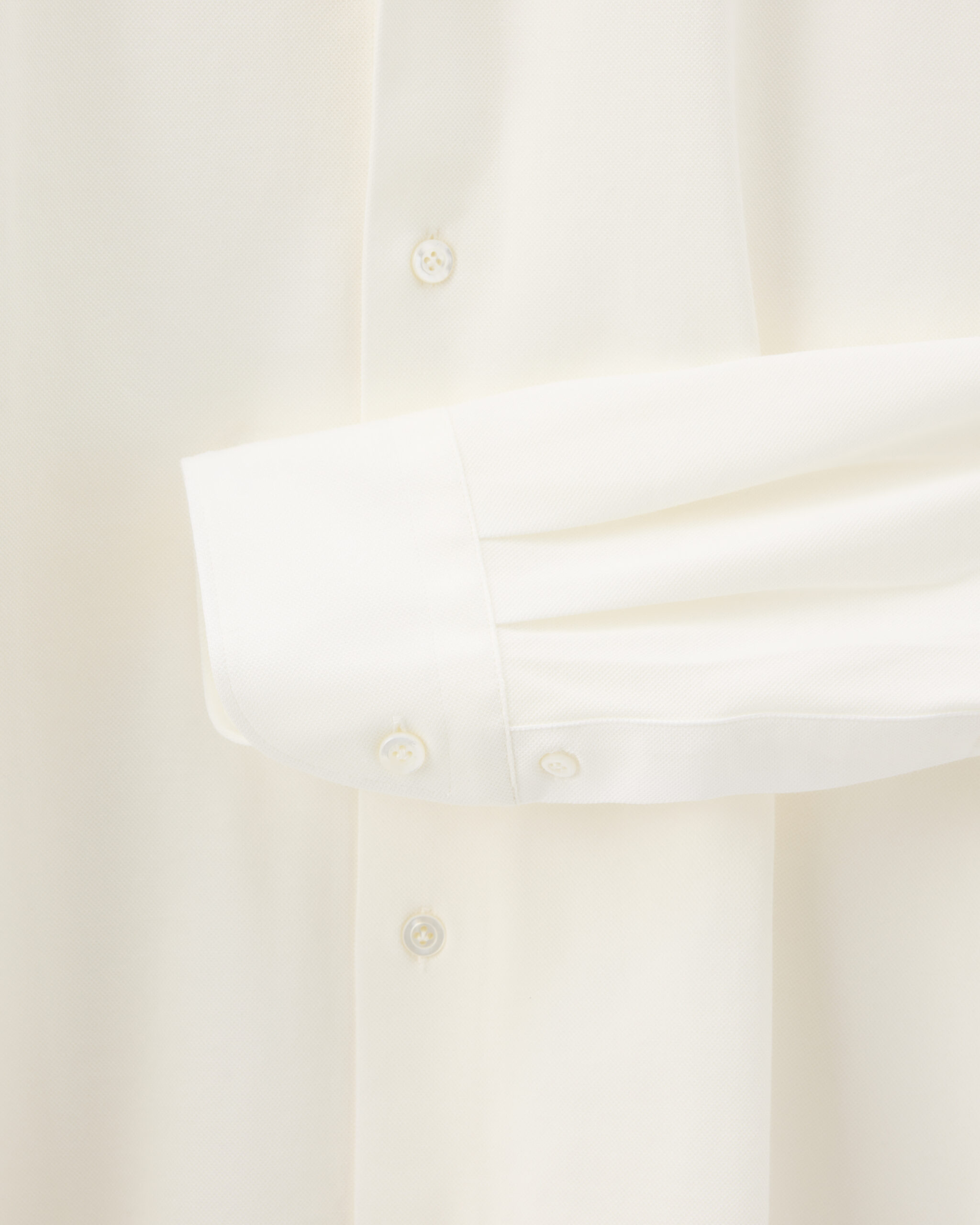 RTW 'signature' Shirt off white cutaway collar cotton piquet image 3